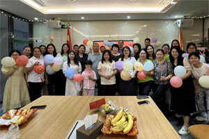 花好月圓，情滿(mǎn)中秋！